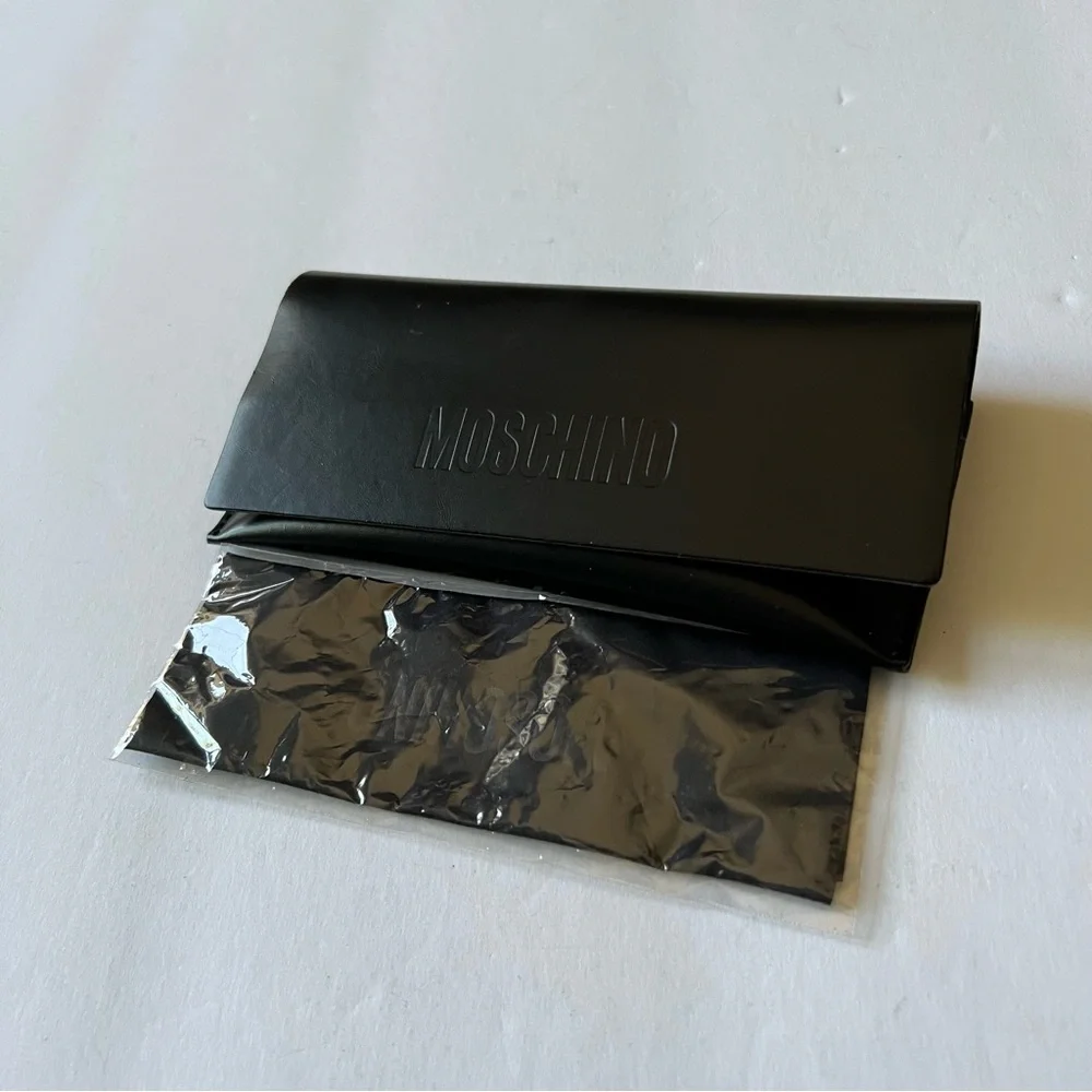MOSCHINO BLACK SUNGLASSES CASE WITH CLEANING CLOTH NEW